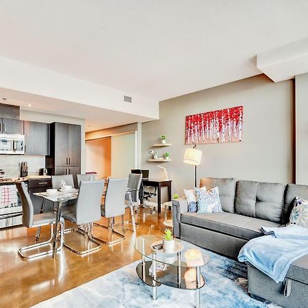 Modern 2Br Condo - King Bed - Downtown City Views YYC 외부 사진