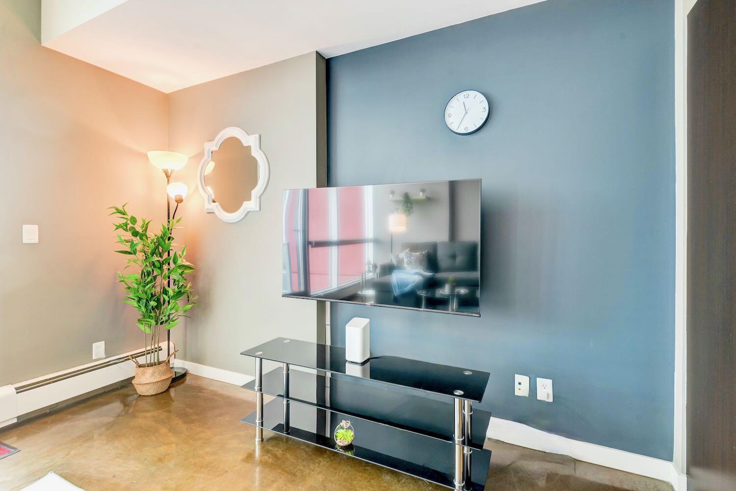 Modern 2Br Condo - King Bed - Downtown City Views YYC 외부 사진
